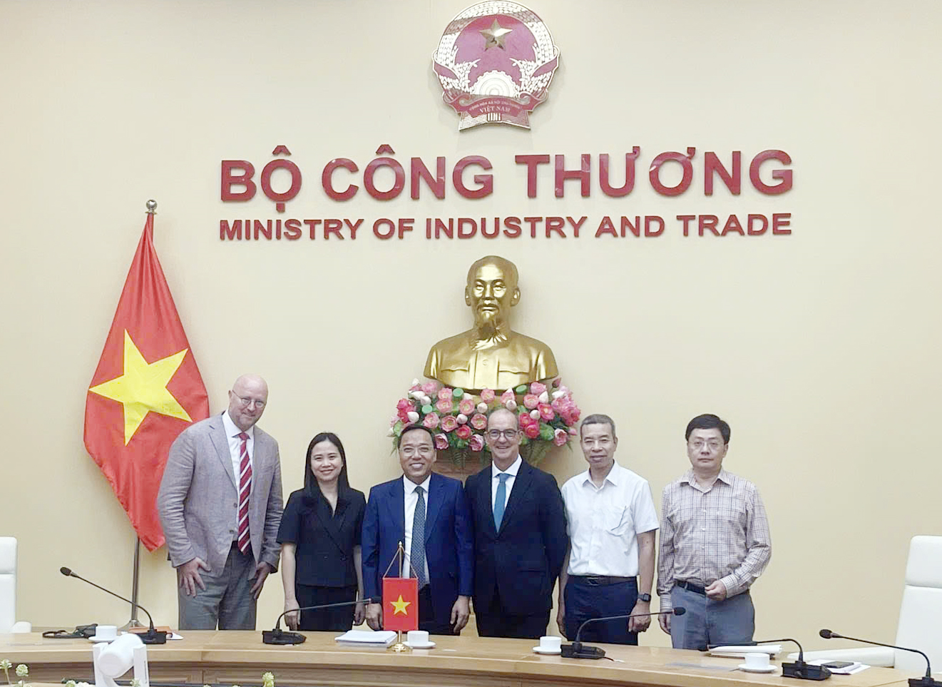 Vietnam and the EU Coordinate the Implementation of Priority Cooperation on Green Transition and Energy
